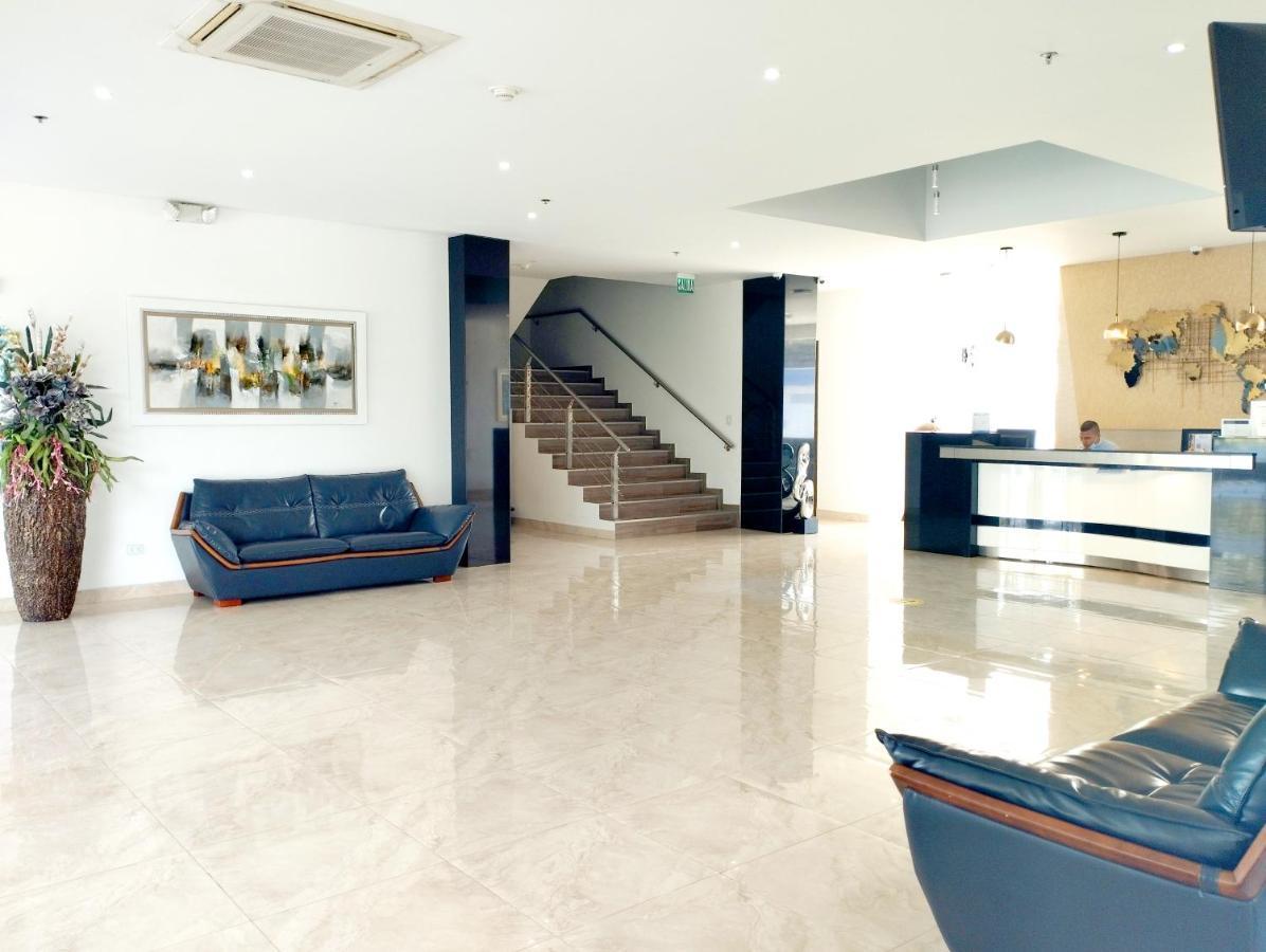 Hotel Royal Elim International San Antonio (Palmira) Exterior foto Lobby