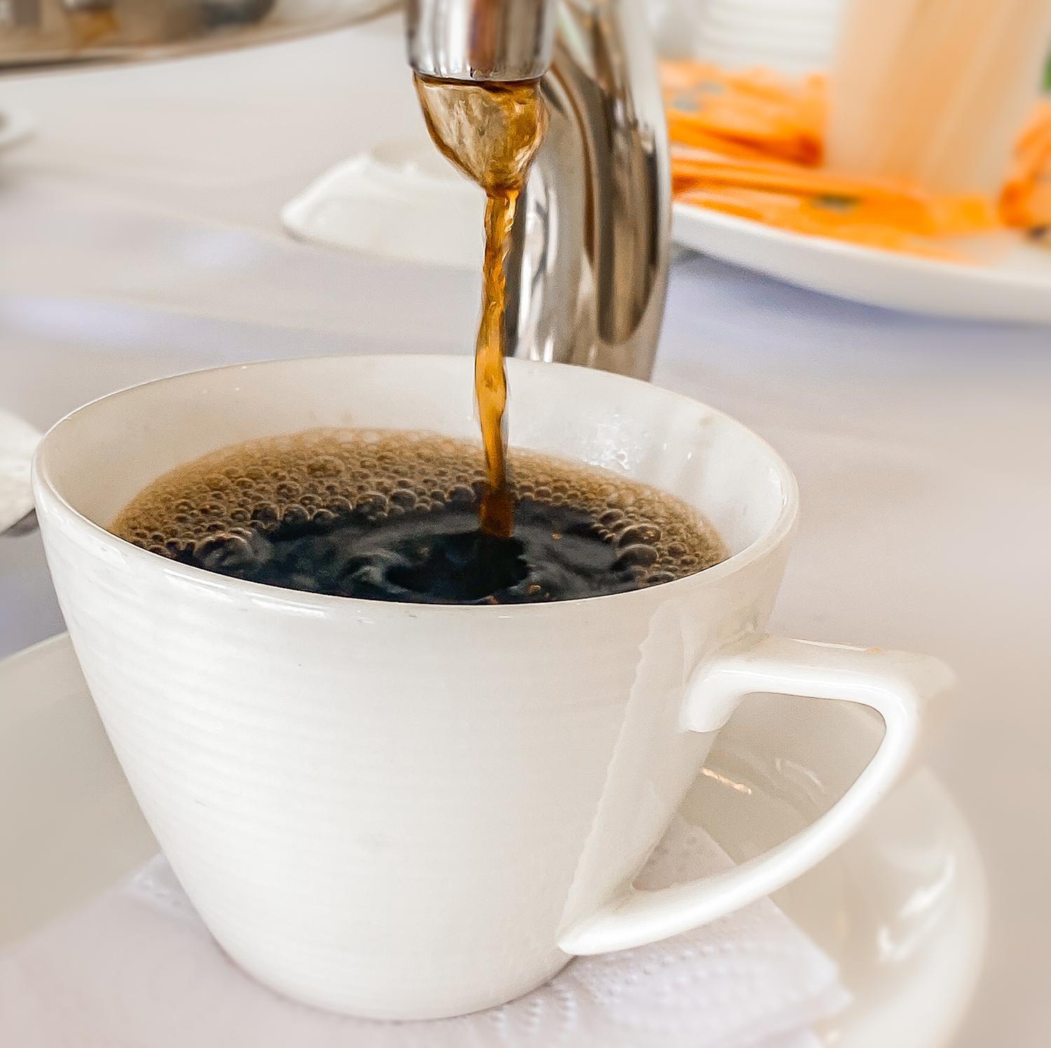 Hotel Royal Elim International San Antonio (Palmira) Exterior foto Coffee being poured