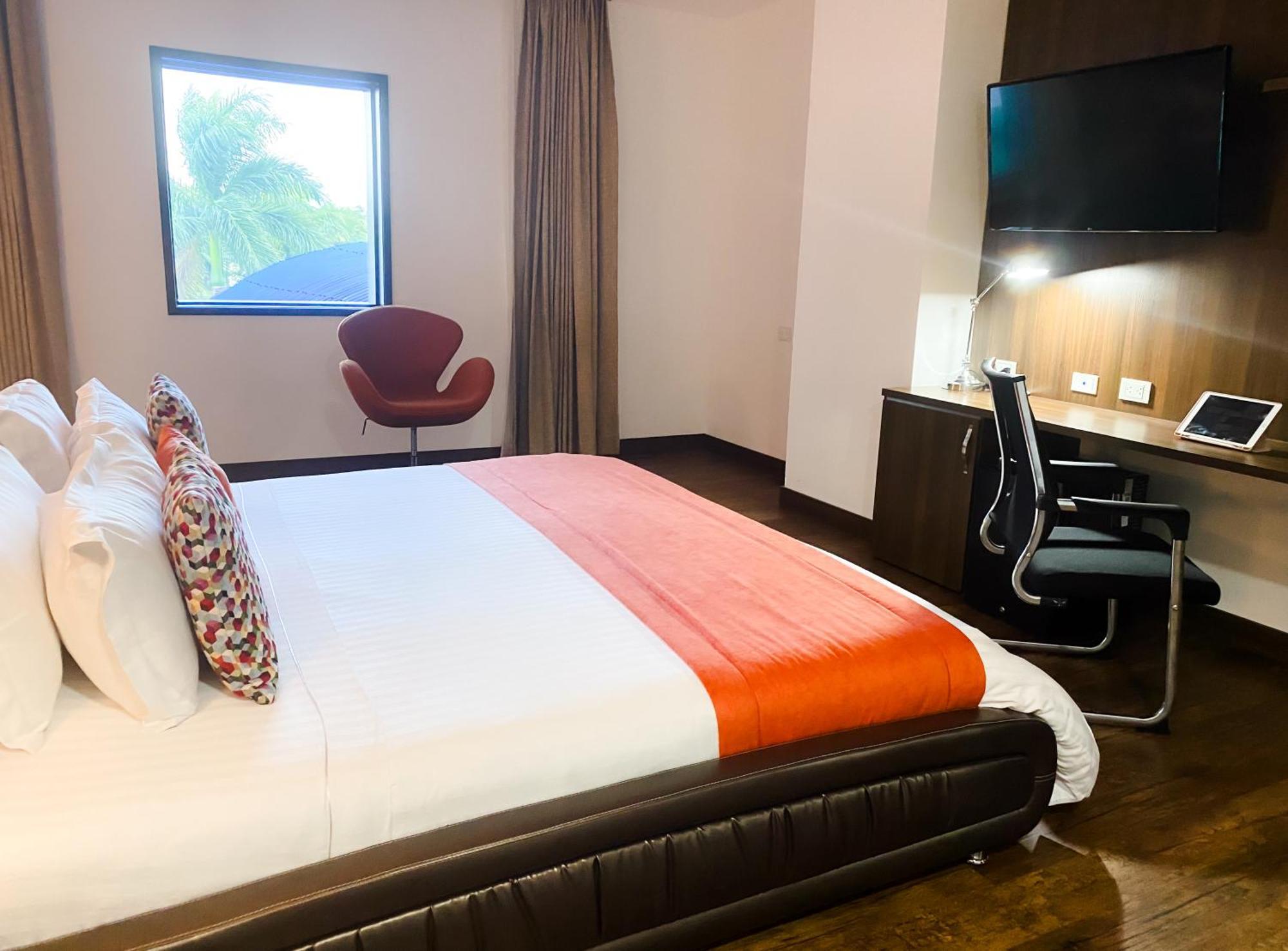 Hotel Royal Elim International San Antonio (Palmira) Exterior foto A room at the hotel